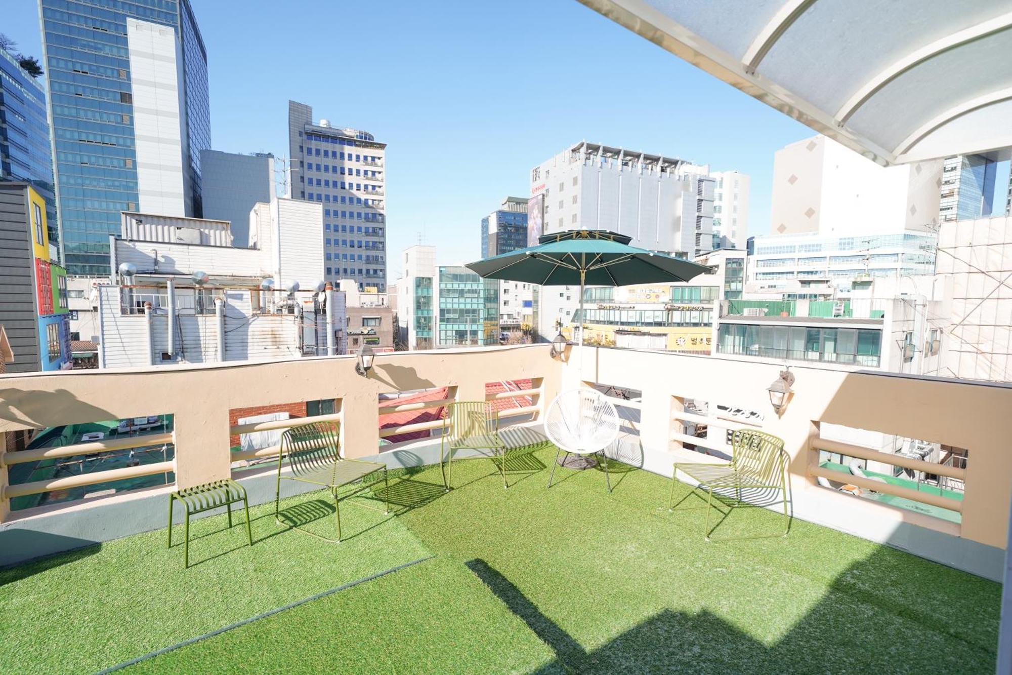 Apartment Hongik Univ Station Romantic Rooftop-house